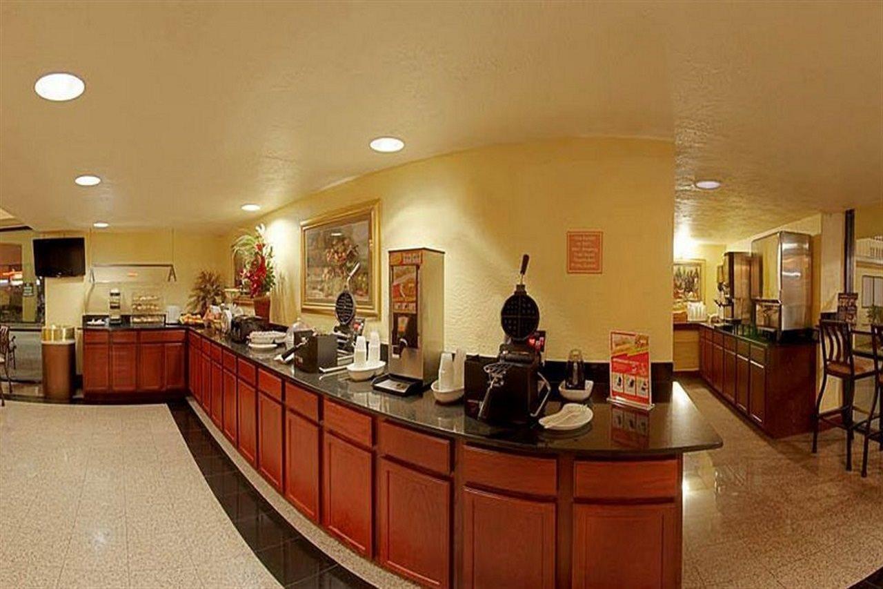 Mai Hana Hotel- Intl Drive, Trademark Collection By Wyndham Williamsburg Екстер'єр фото